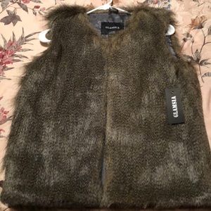 FAUX FUR VEST